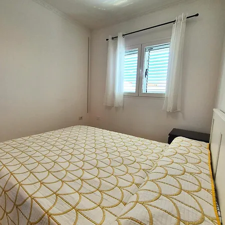 Severo Ochoa Apartments 1C