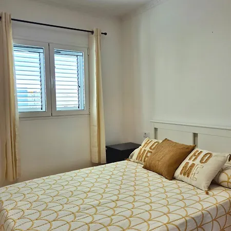 Severo Ochoa Apartments 1C