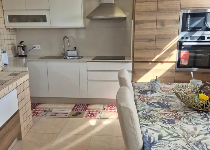 Severo Ochoa Apartments 1C